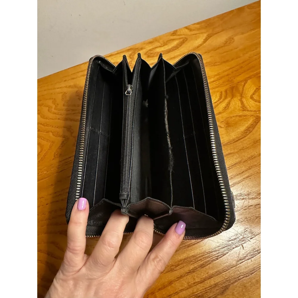 Gucci Black Monogram Patent Leather Long Zip Wallet w/ Horsebit Detail - Picture 7 of 9